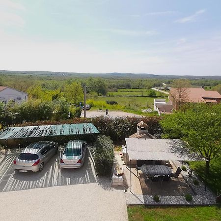 Apartman Luna Sveti Lovreč Pazenatički 외부 사진