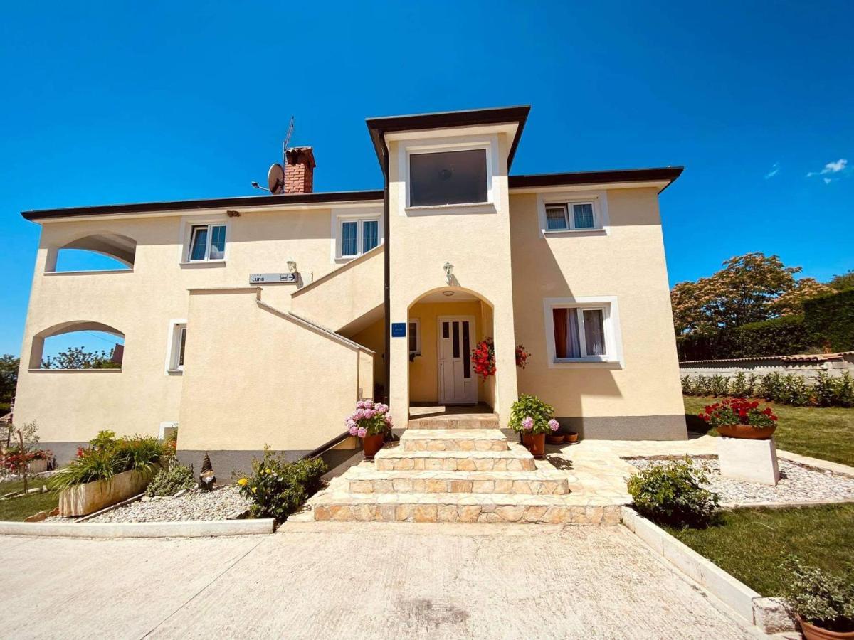 Apartman Luna Sveti Lovreč Pazenatički 외부 사진