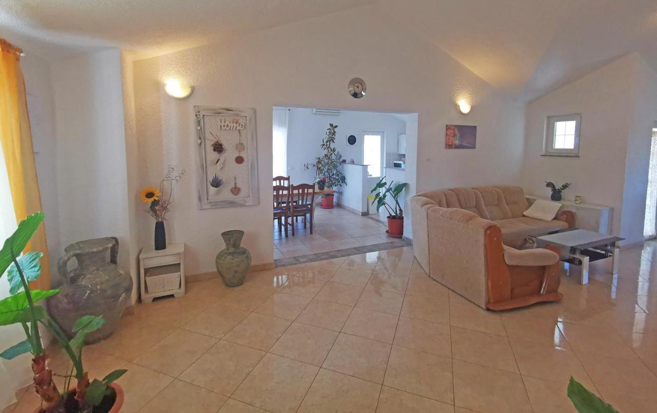 Apartman Luna Sveti Lovreč Pazenatički 외부 사진