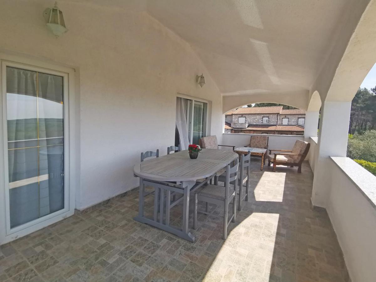 Apartman Luna Sveti Lovreč Pazenatički 외부 사진